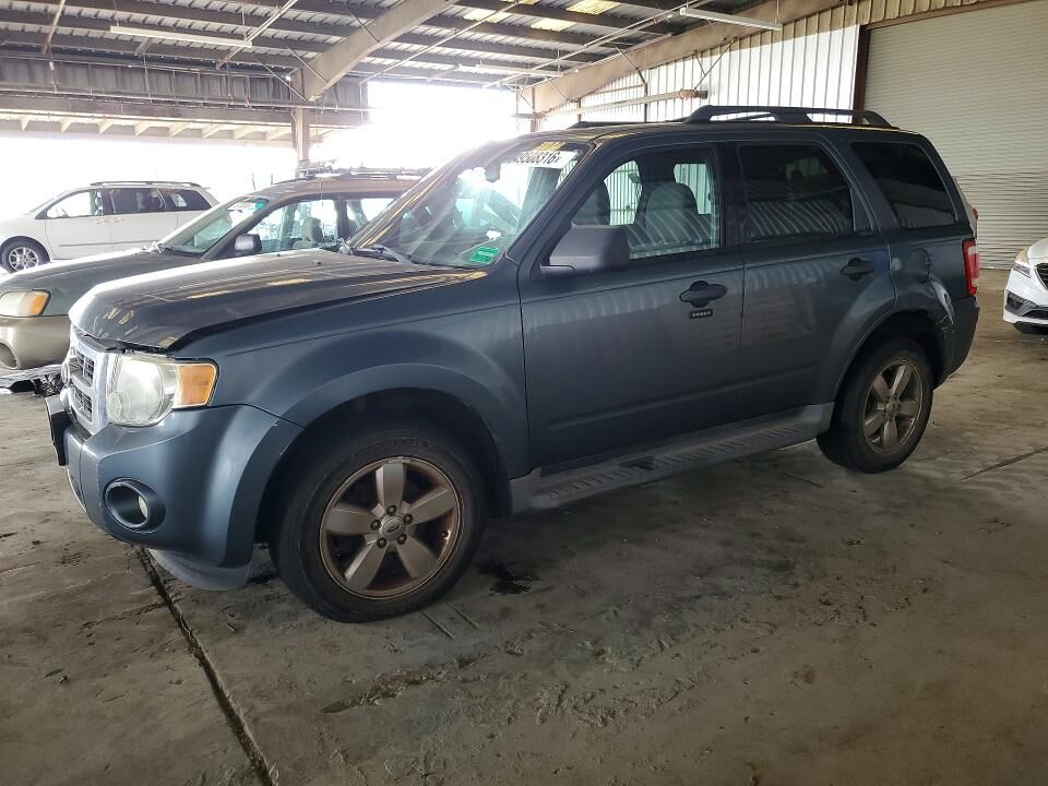 2011 FORD Escape