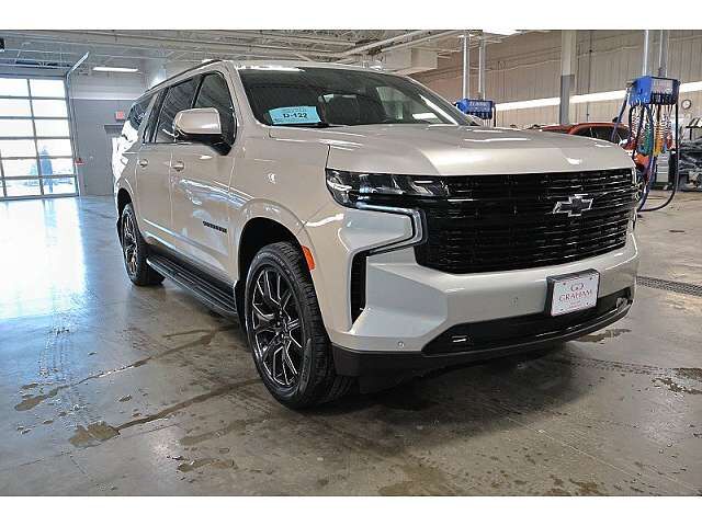 2023 CHEVROLET Suburban