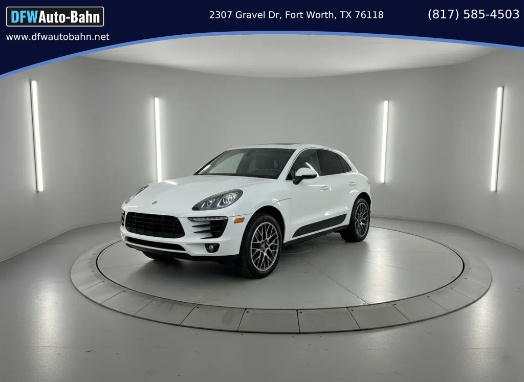 2015 PORSCHE Macan
