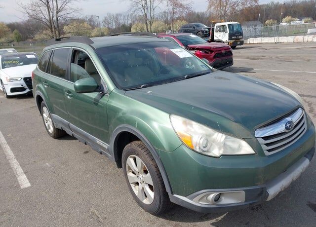2011 SUBARU Outback