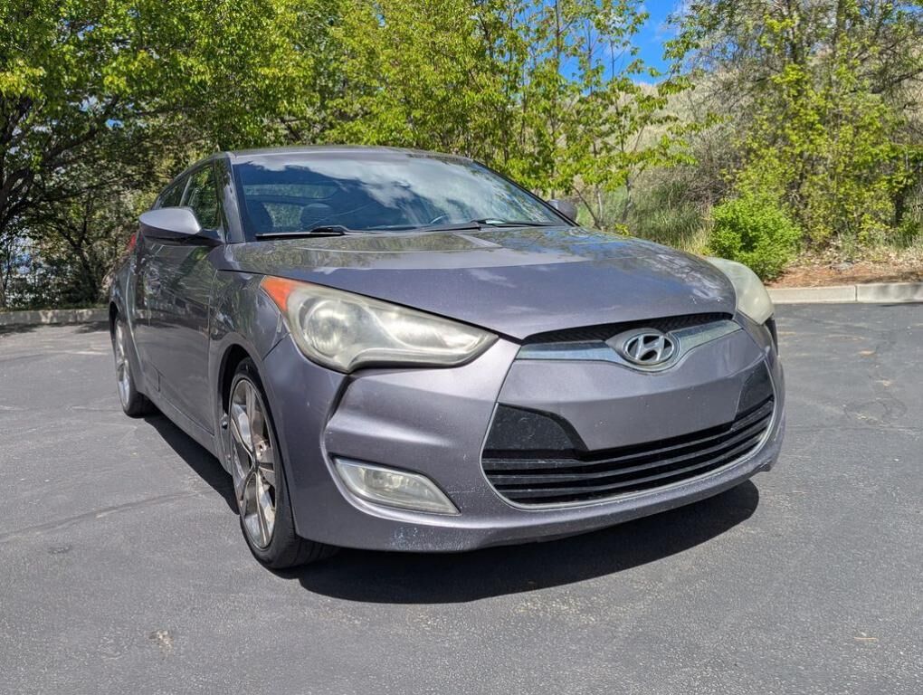 2016 HYUNDAI Veloster
