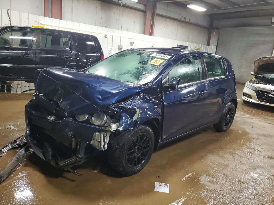 2015 CHEVROLET Sonic