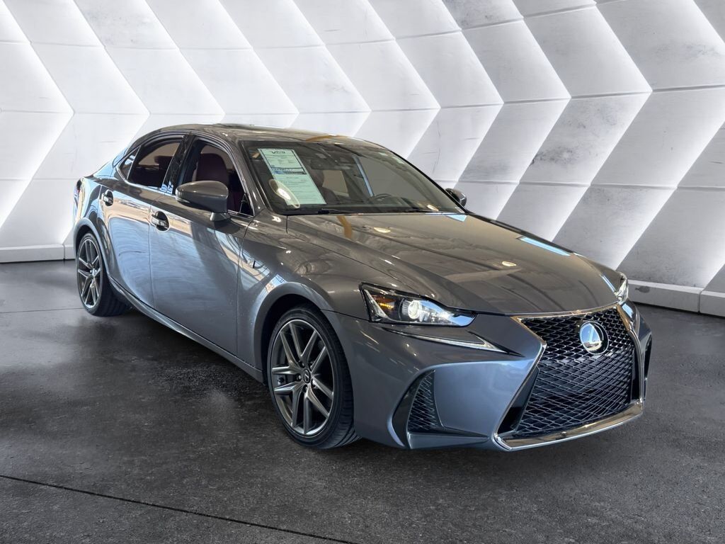 2017 LEXUS IS