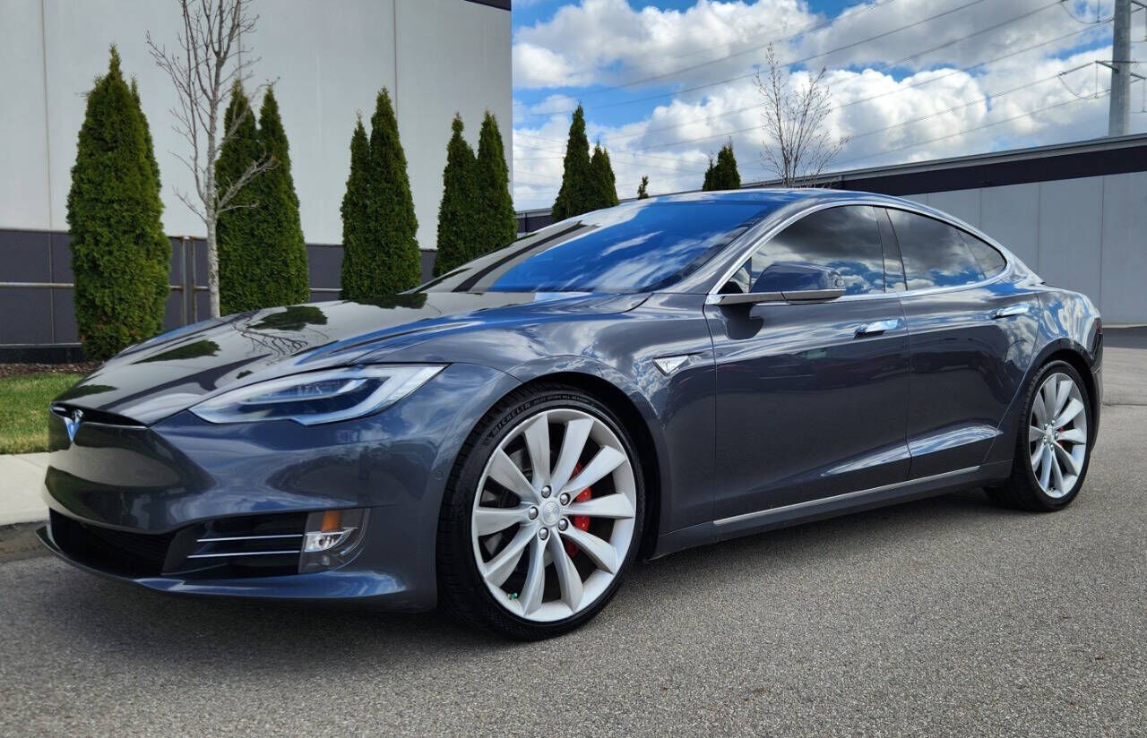 2016 TESLA Model S