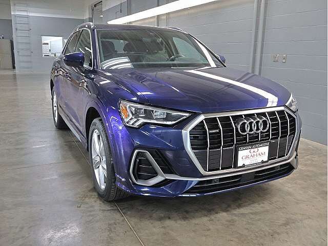 2022 AUDI Q3