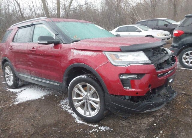 2018 FORD Explorer