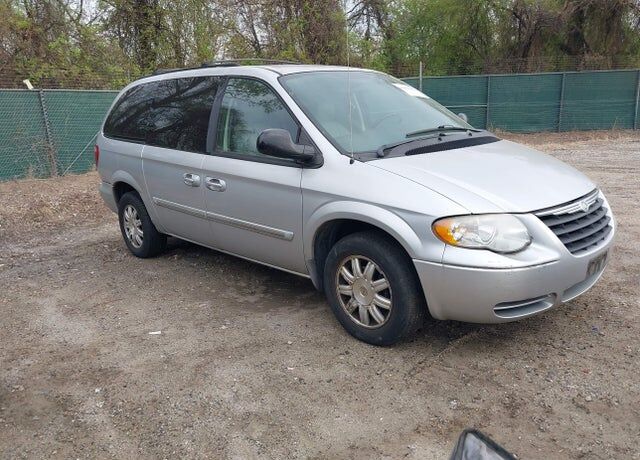 2006 CHRYSLER Town and Country