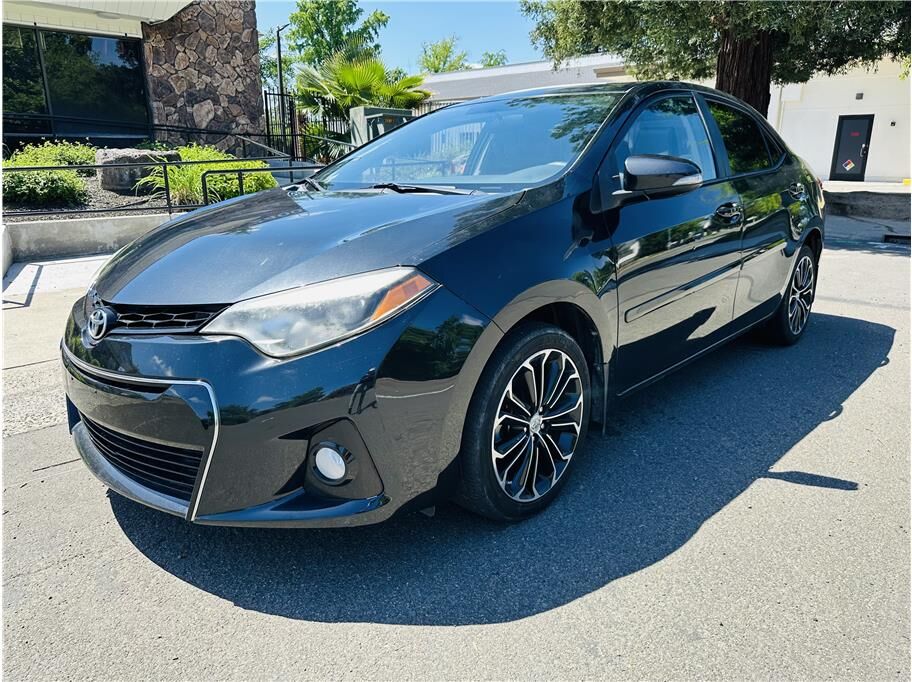 2016 TOYOTA Corolla
