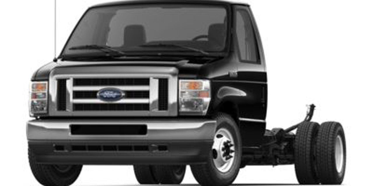 2022 FORD E-350