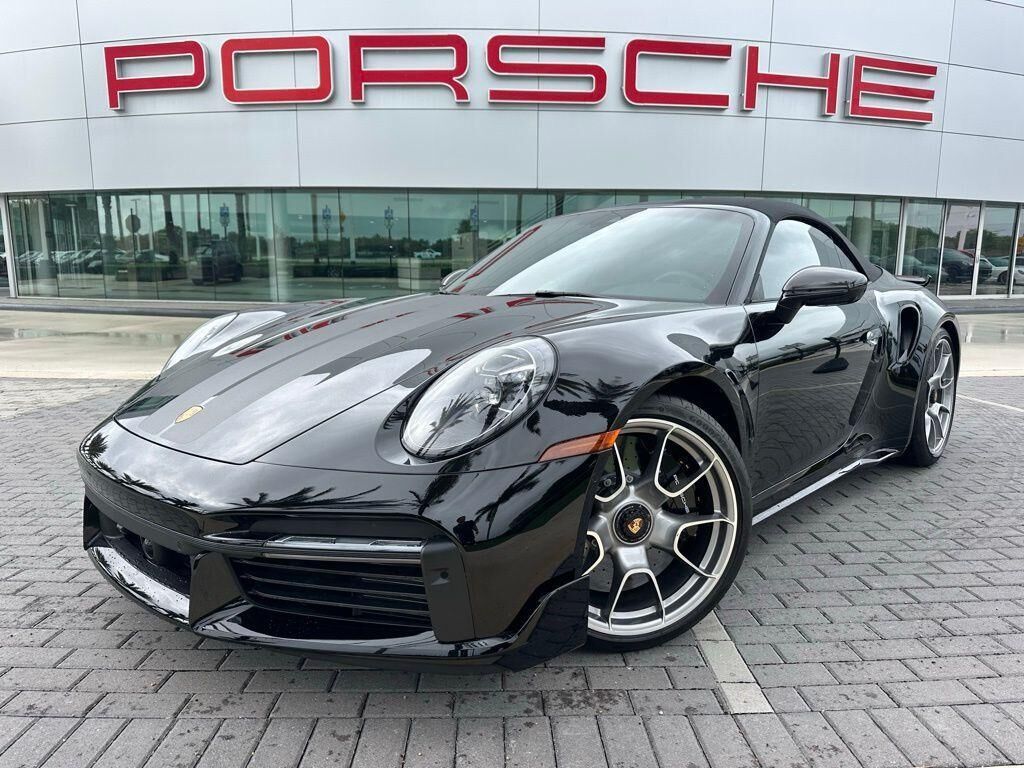 2025 PORSCHE 911