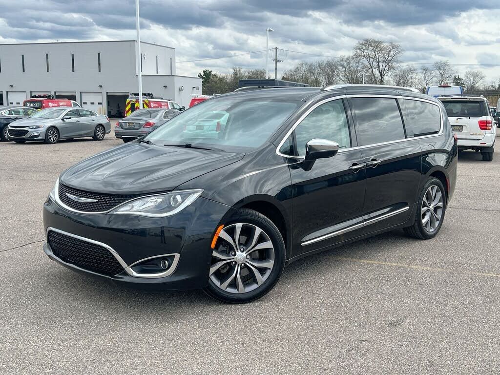 2019 CHRYSLER Pacifica
