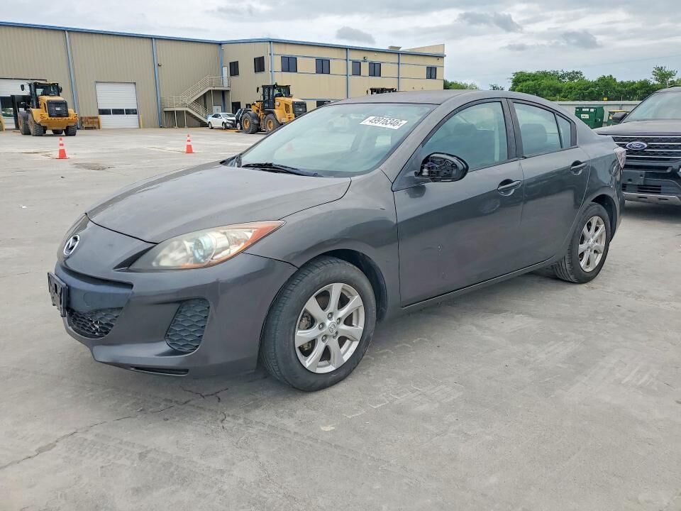 2013 MAZDA Mazda3