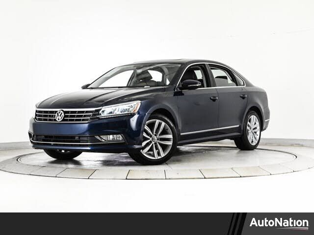 2018 VOLKSWAGEN Passat