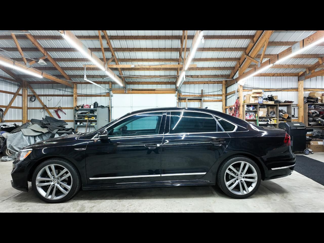 2017 VOLKSWAGEN Passat