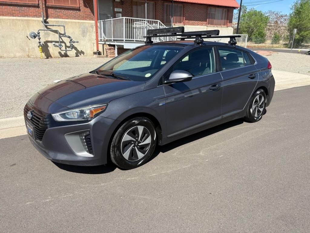 2017 HYUNDAI Ioniq