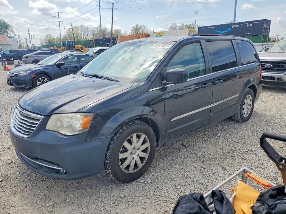 2016 CHRYSLER Town and Country