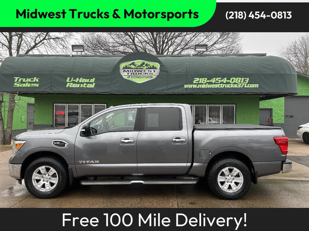2017 NISSAN Titan