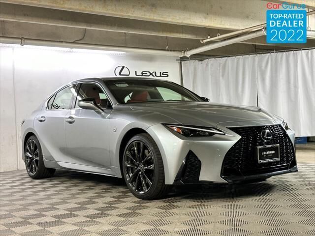 2021 LEXUS IS