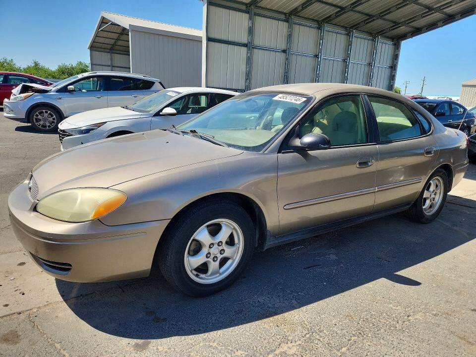 2004 FORD Taurus