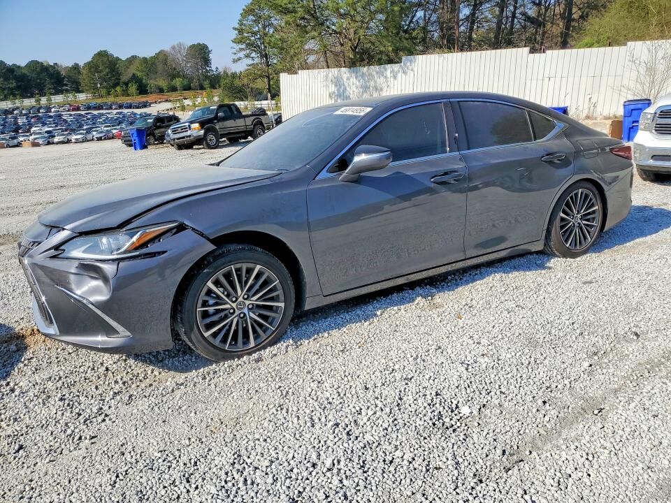 2025 LEXUS ES