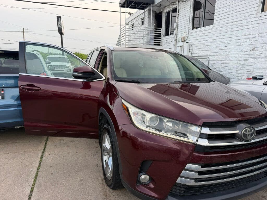 2018 TOYOTA Highlander