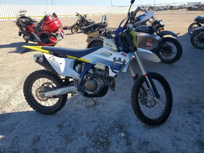 2024 HUSQVARNA Street Legal Enduro