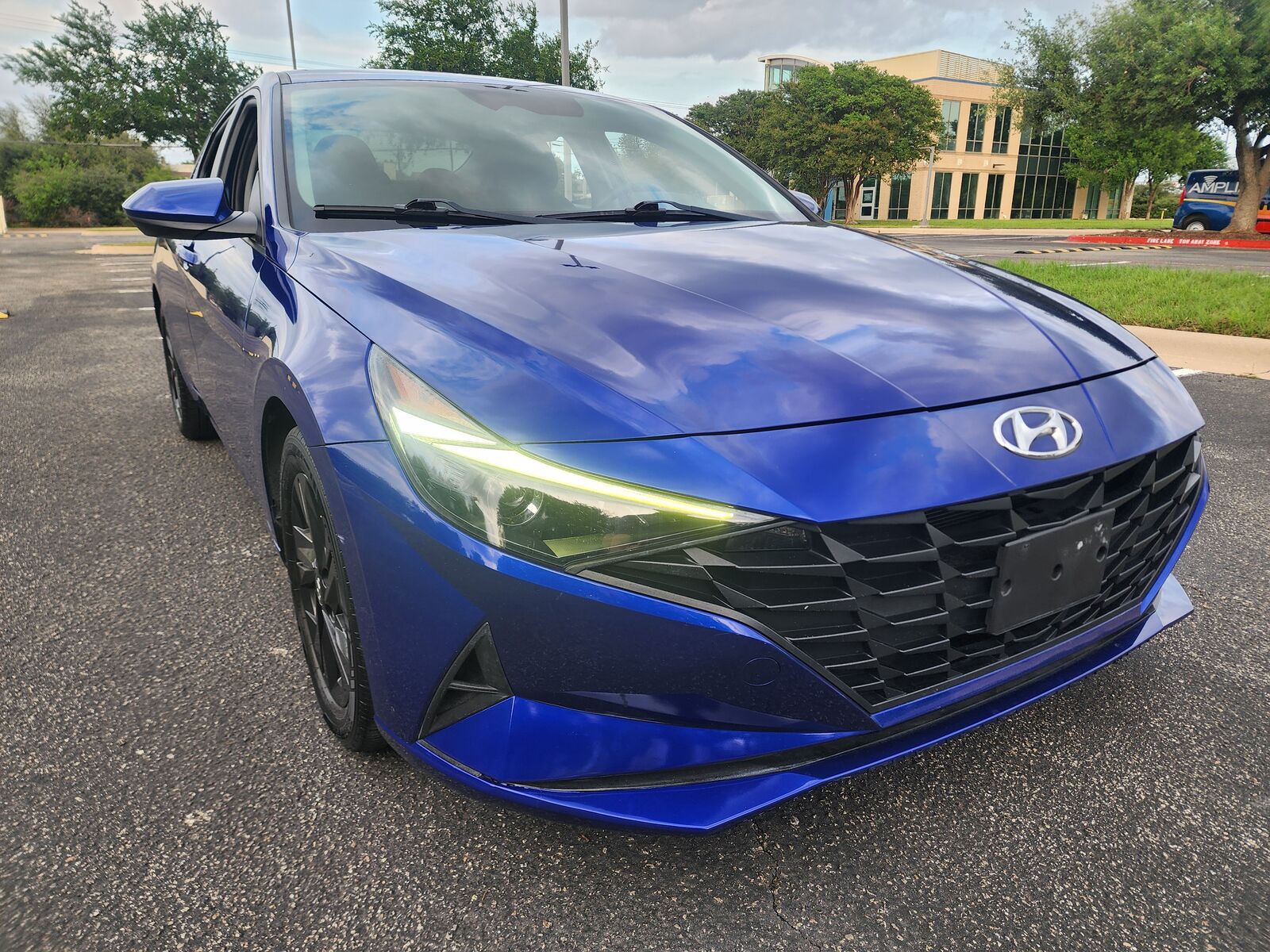 2021 HYUNDAI Elantra