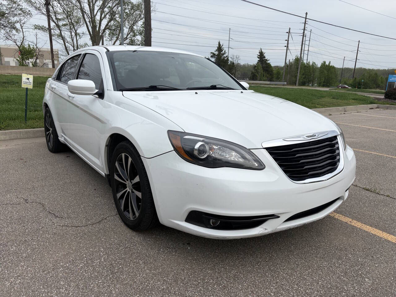2013 CHRYSLER 200