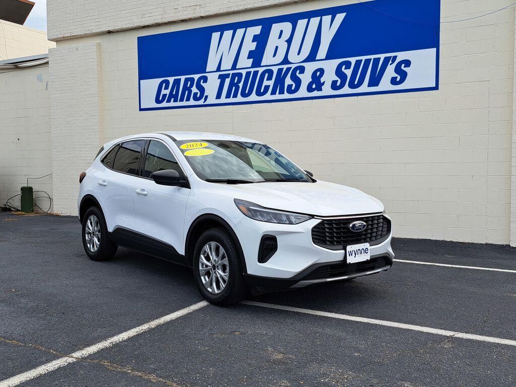 2024 FORD Escape