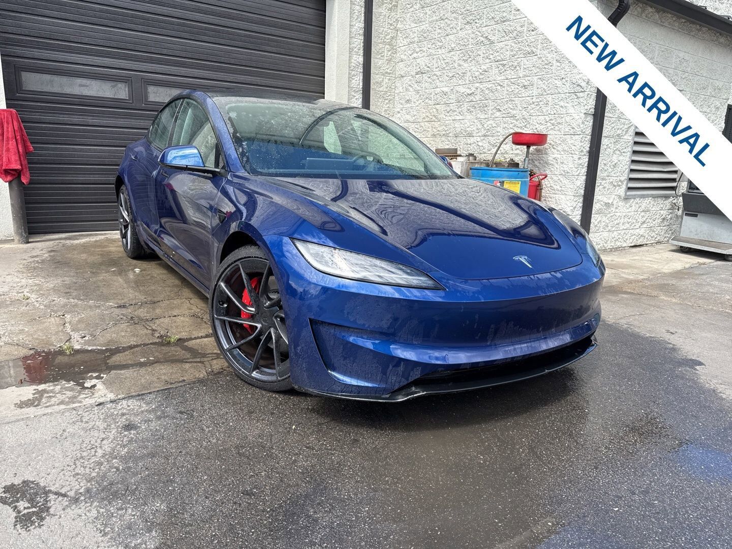 2024 TESLA Model 3