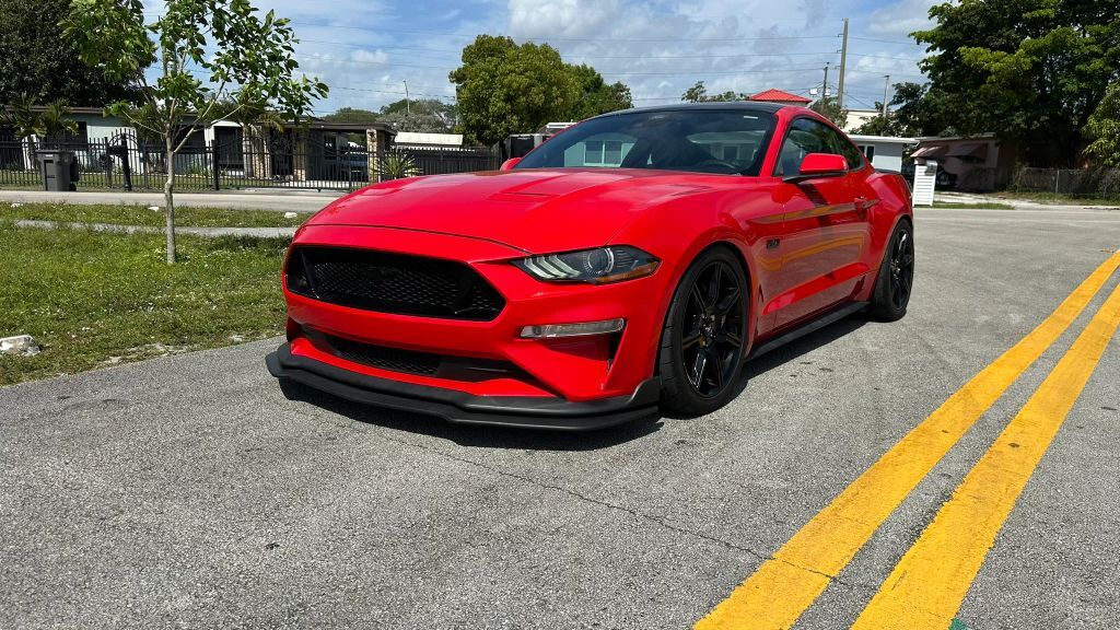 2019 FORD Mustang