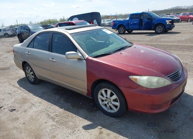2002 TOYOTA Camry