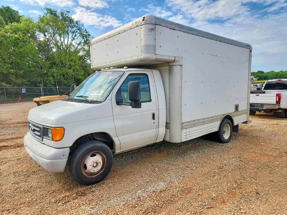 2006 FORD E-450
