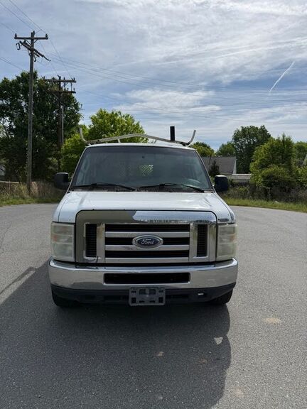 2008 FORD E-250