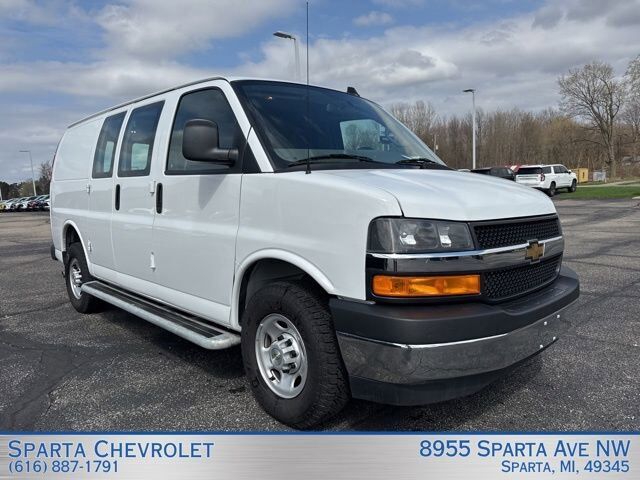 2024 CHEVROLET Express