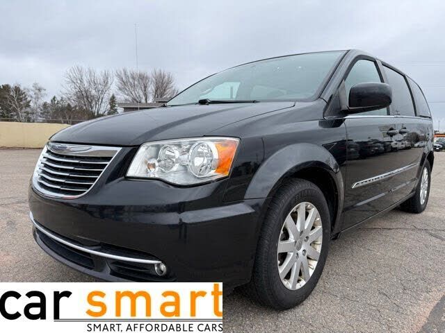2015 CHRYSLER Town and Country