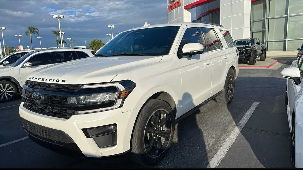 2024 FORD Expedition