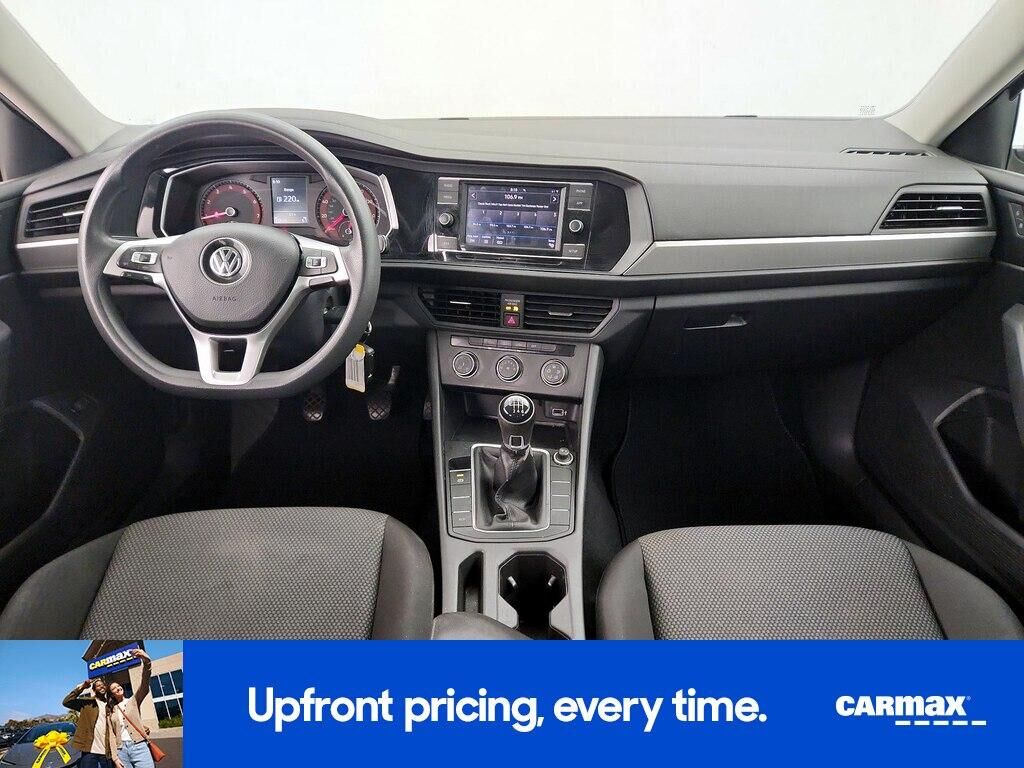 2019 VOLKSWAGEN Jetta