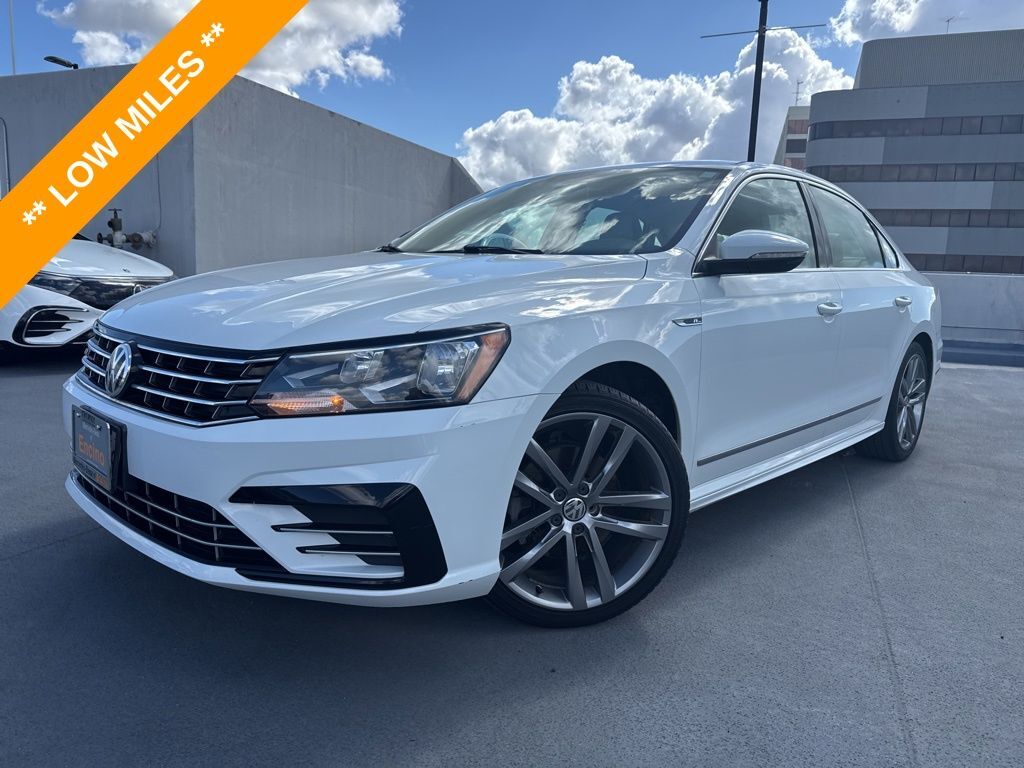 2017 VOLKSWAGEN Passat
