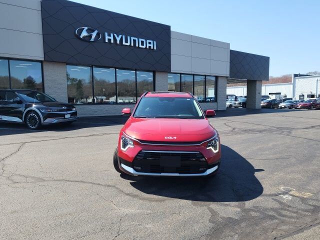 2023 KIA Niro