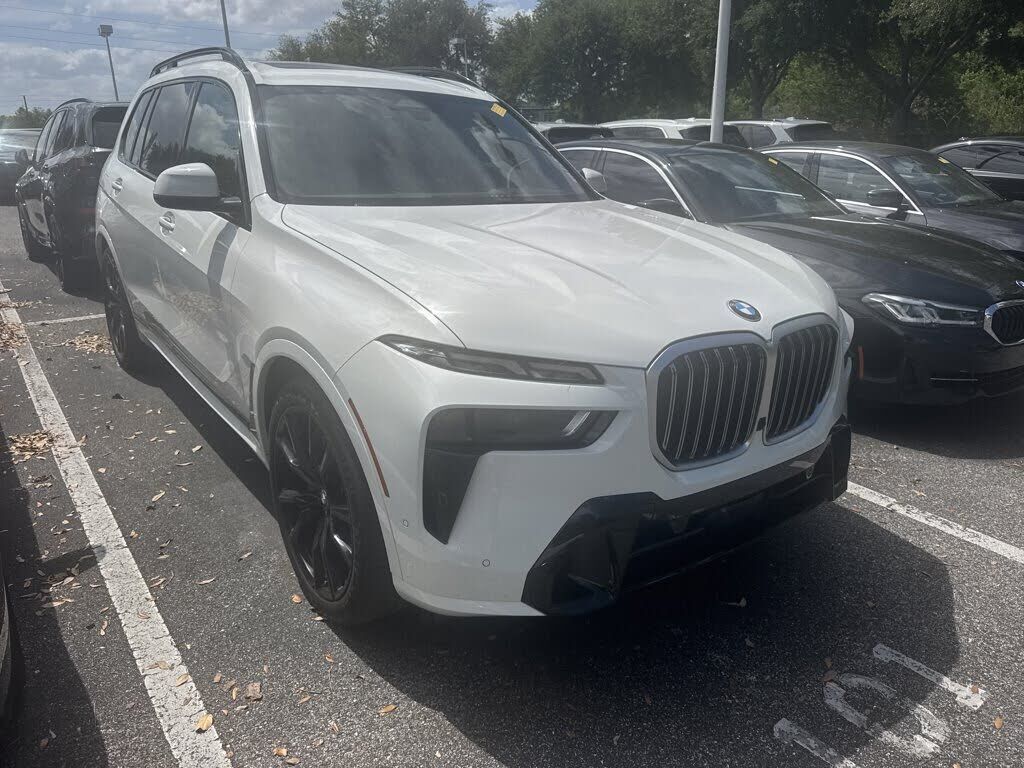 2024 BMW X7