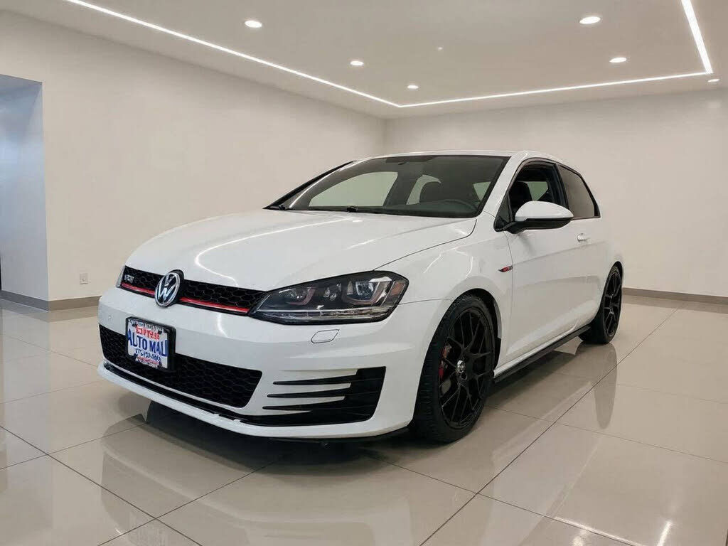 2016 VOLKSWAGEN Golf GTI