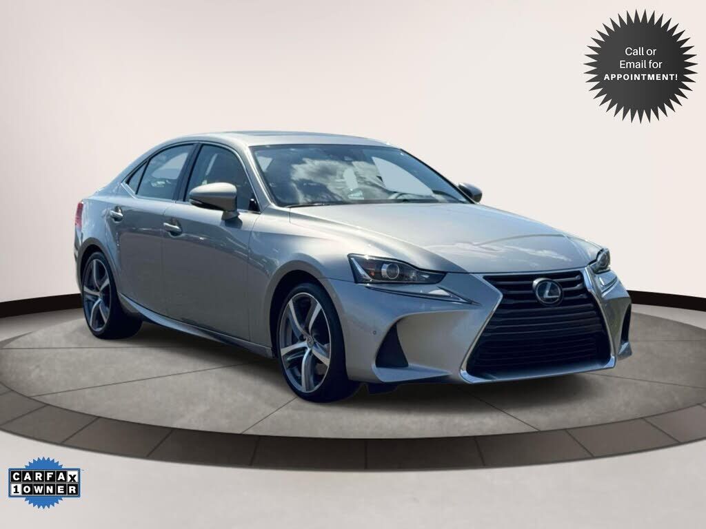 2020 LEXUS IS