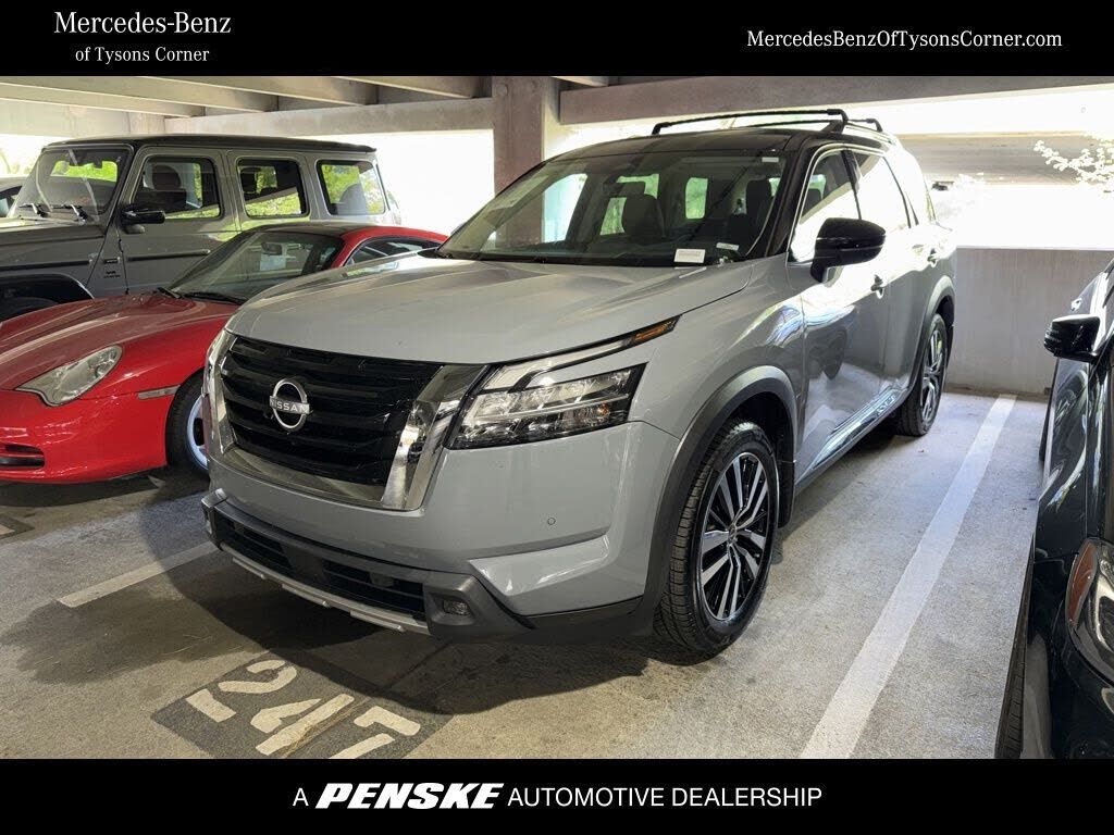 2023 NISSAN Pathfinder