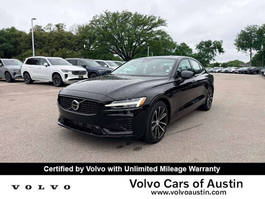 2025 VOLVO S60