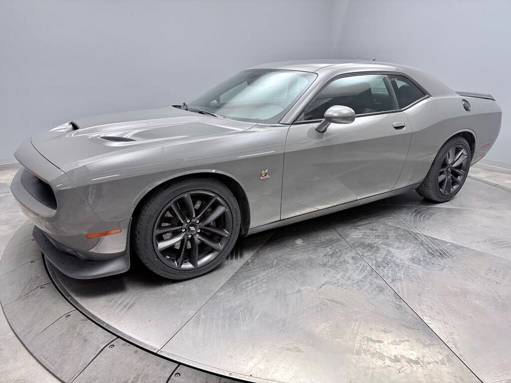 2019 DODGE Challenger