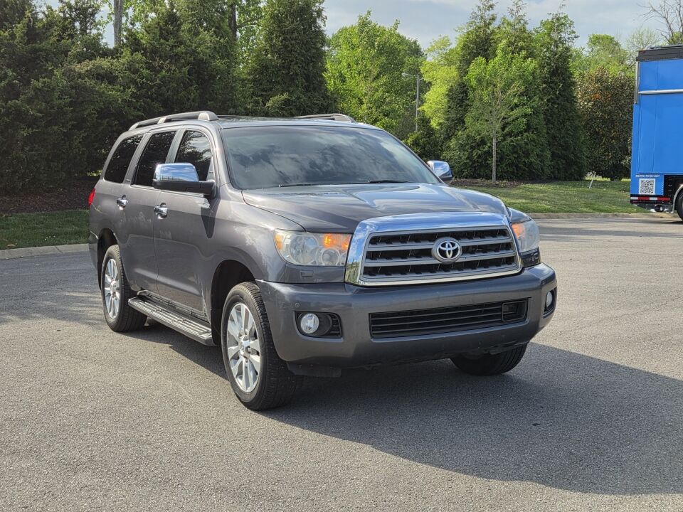 2015 TOYOTA Sequoia