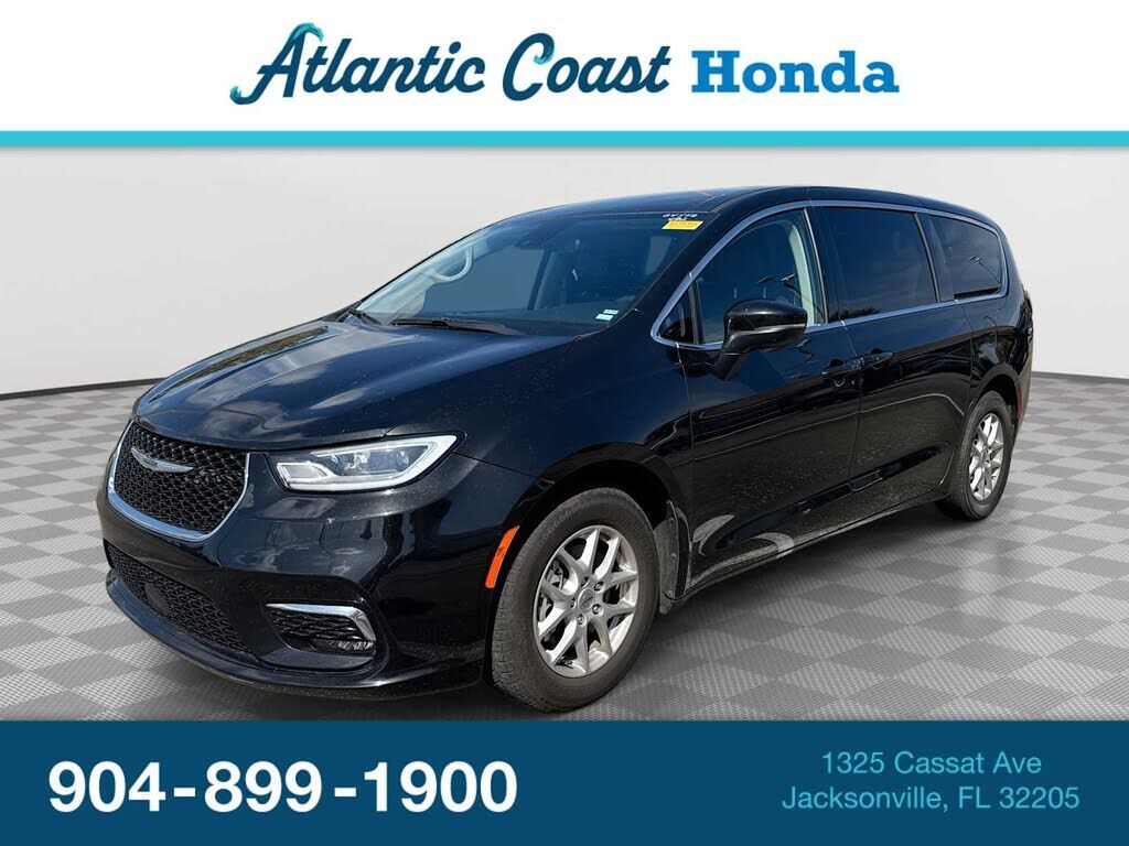 2023 CHRYSLER Pacifica