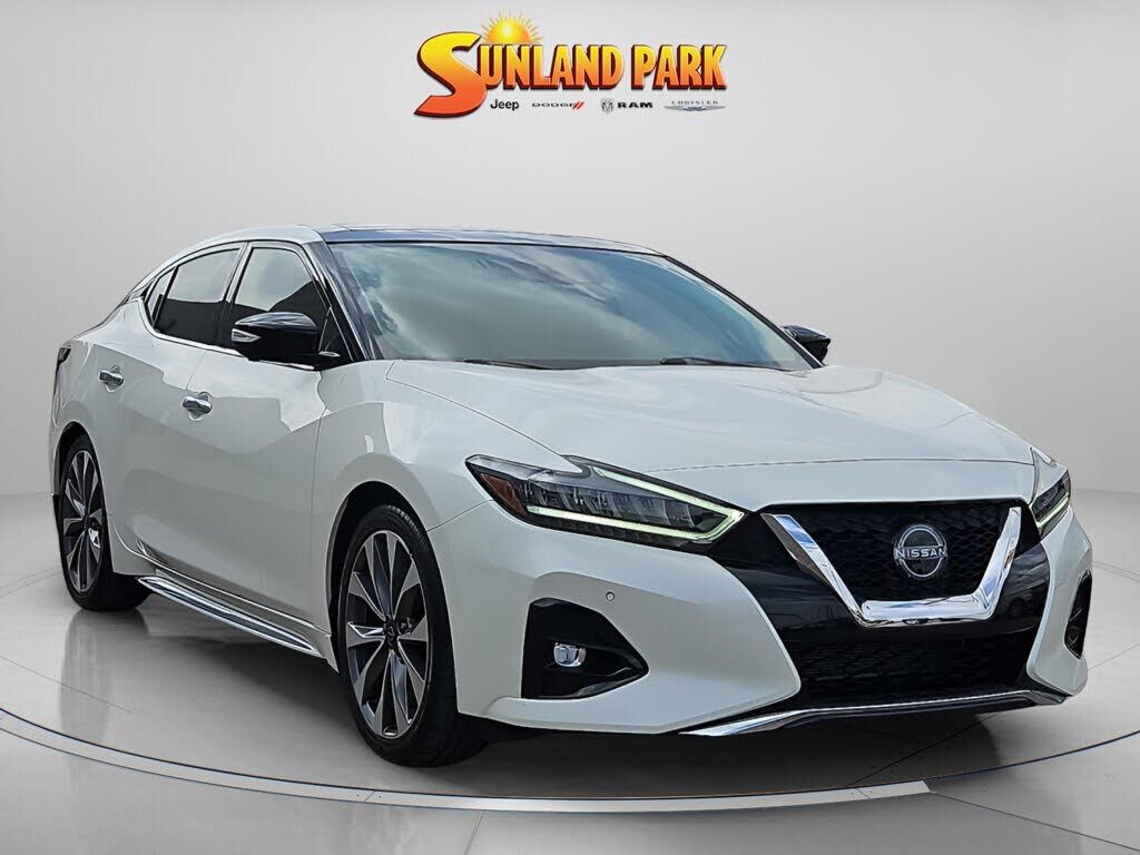 2023 NISSAN Maxima