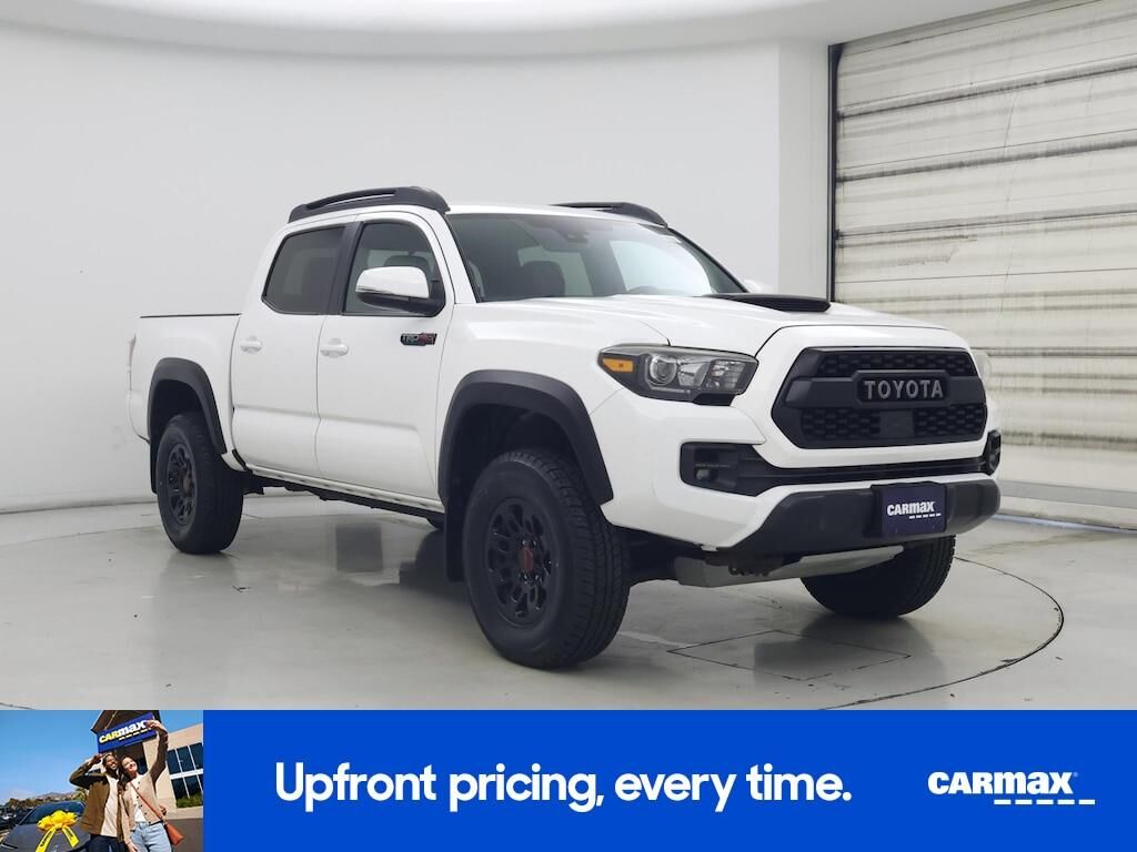 2018 TOYOTA Tacoma